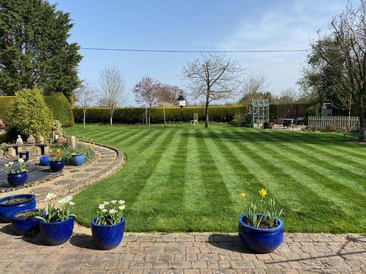 Orchard Side Bed And Breakfast Hanley Swan Exteriör bild